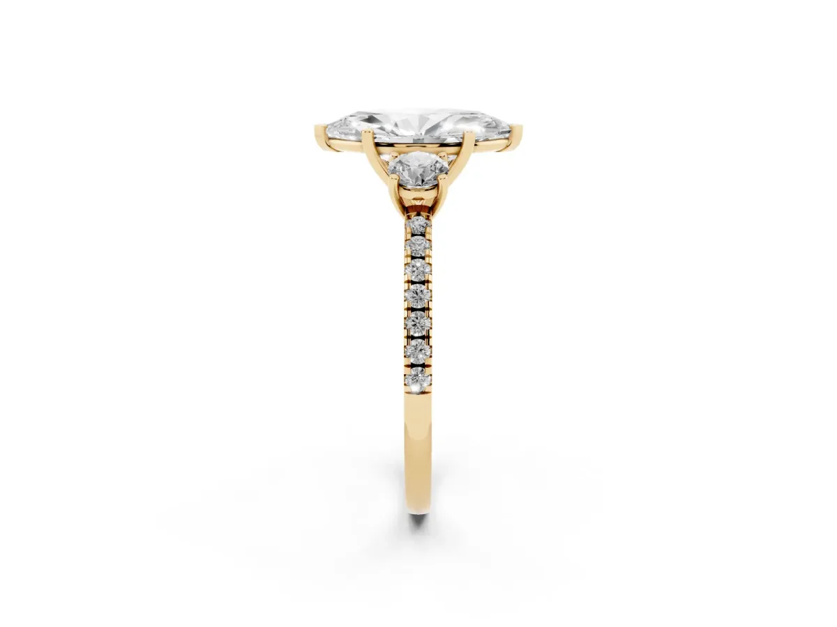 Three-Stone Marquise Cut Cut Diamond Pavé Band with Prong Setting Yellow gold