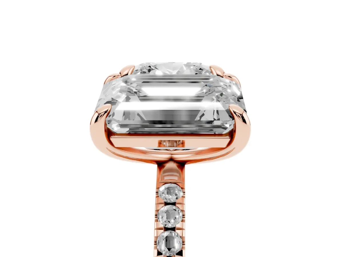 Cushion and Emerald Toi Moi Ring with Prong Setting and Pave Band Rose gold