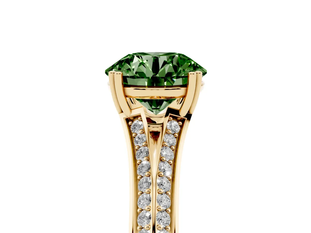 Fancy Green Round Cut Diamond Split Shank Engagement Ring with Pavé Band Yellow gold