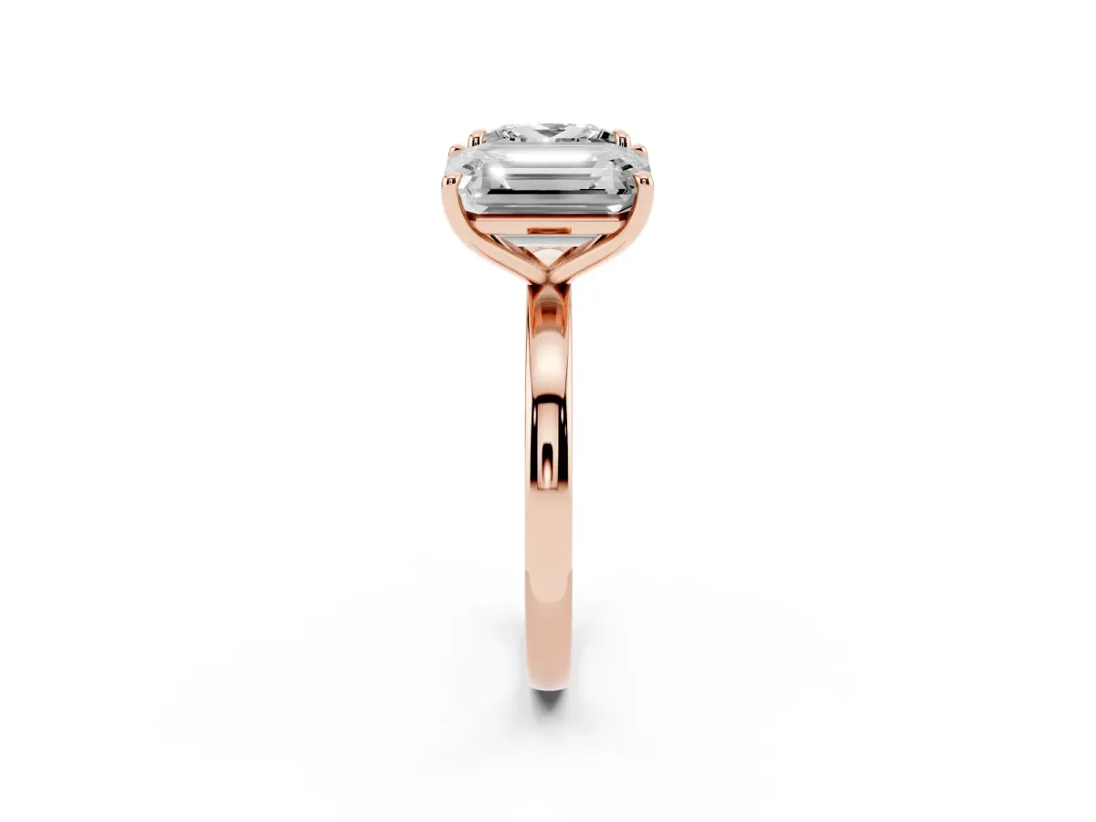 Princess Cut and Emerald Cut Toi Moi Ring with Prong Setting Rose gold