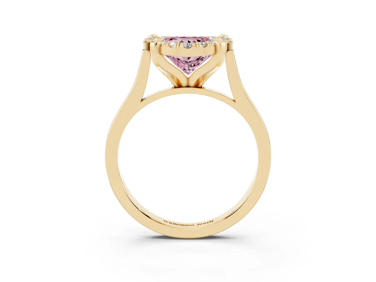 Fancy Pink Heart Cut Diamond Cluster Halo Solitaire with Four-Prong Setting Yellow gold