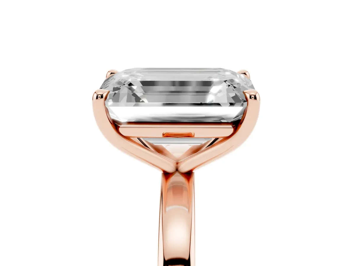 Emerald Cut and Emerald Cut Toi Moi Ring with Prong Setting Rose gold