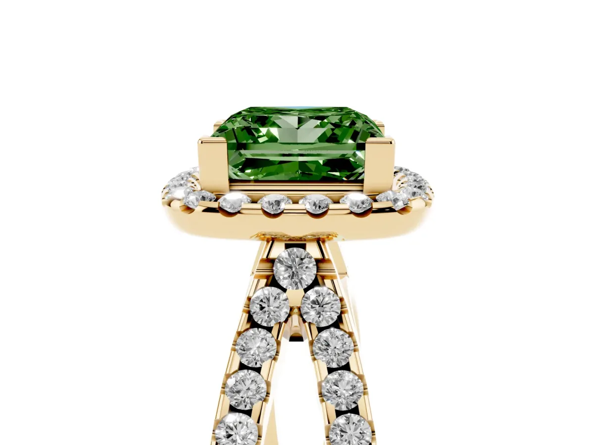 Fancy Green Princess Cut Diamond Halo Ring with Split Shank Pavé Band and Prong Setting Yellow gold