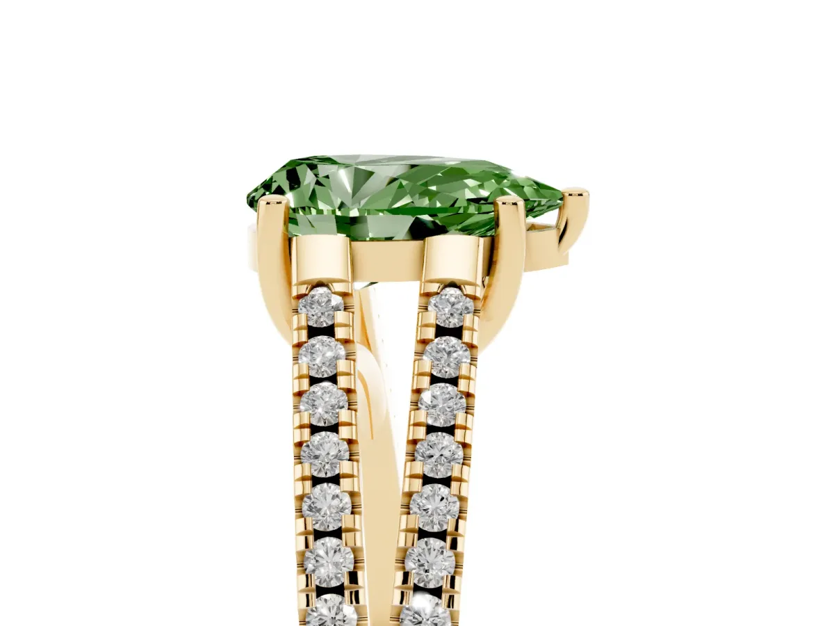Fancy Green Pear Cut Diamond Solitaire Engagement Ring with Split Shank Pavé Band Yellow gold