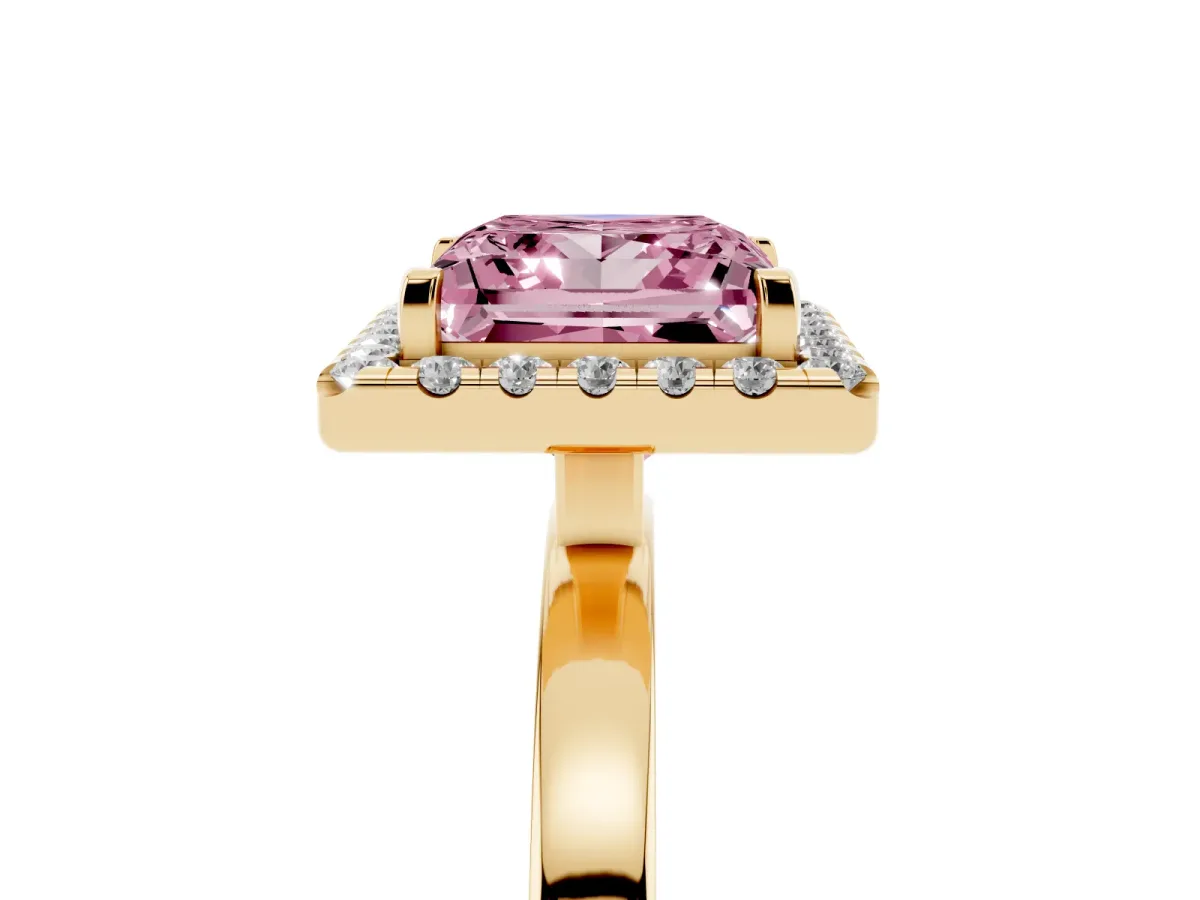 Fancy Pink Princess Cut Halo Diamond Solitaire with Pavé Band and Four-Prong Setting Yellow gold