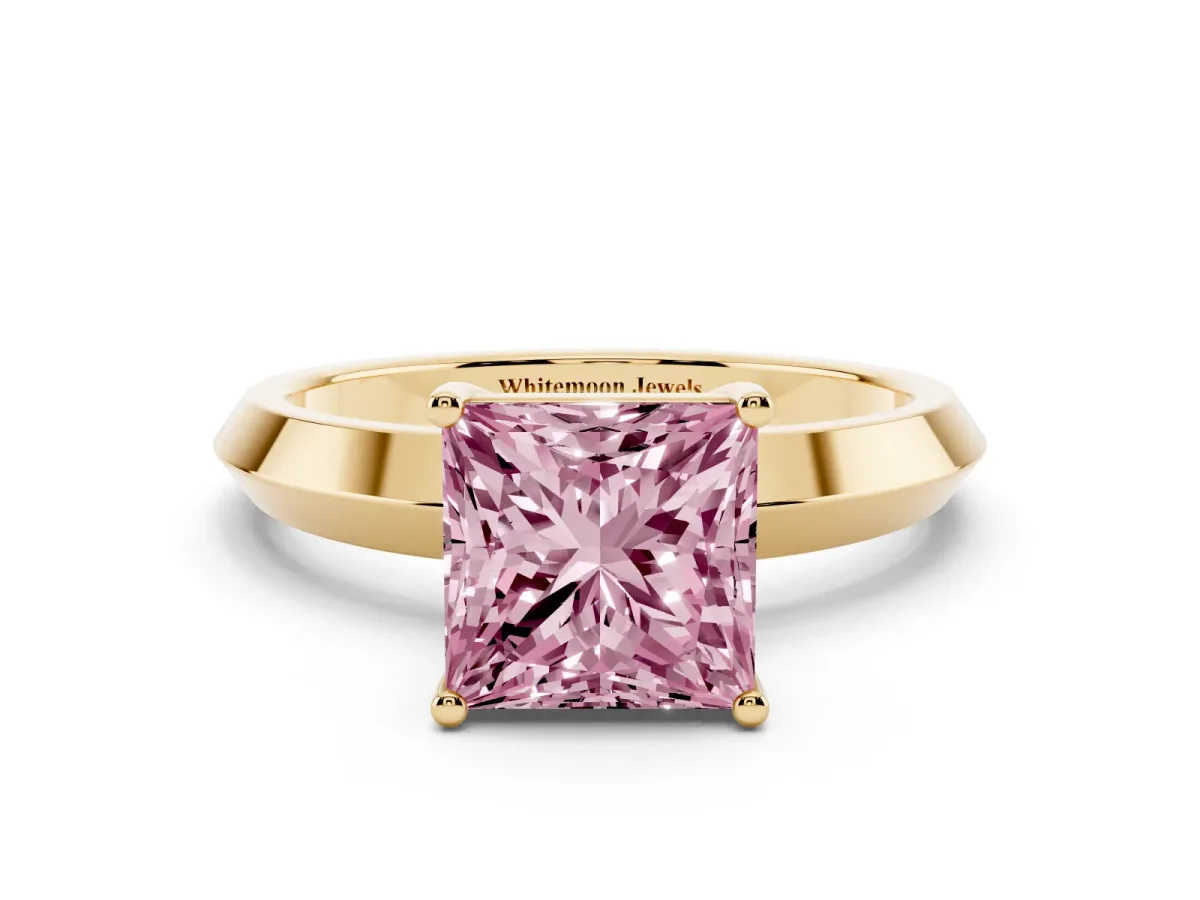 Fancy Pink Princess Cut Cut Solitaire Engagement Ring with Flat Band and Four-Prong Setting Yellow gold