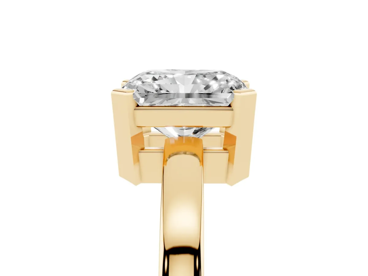 Radiant Cut Cut Solitaire Ring with Four-Prong Setting and Classic Band Yellow gold