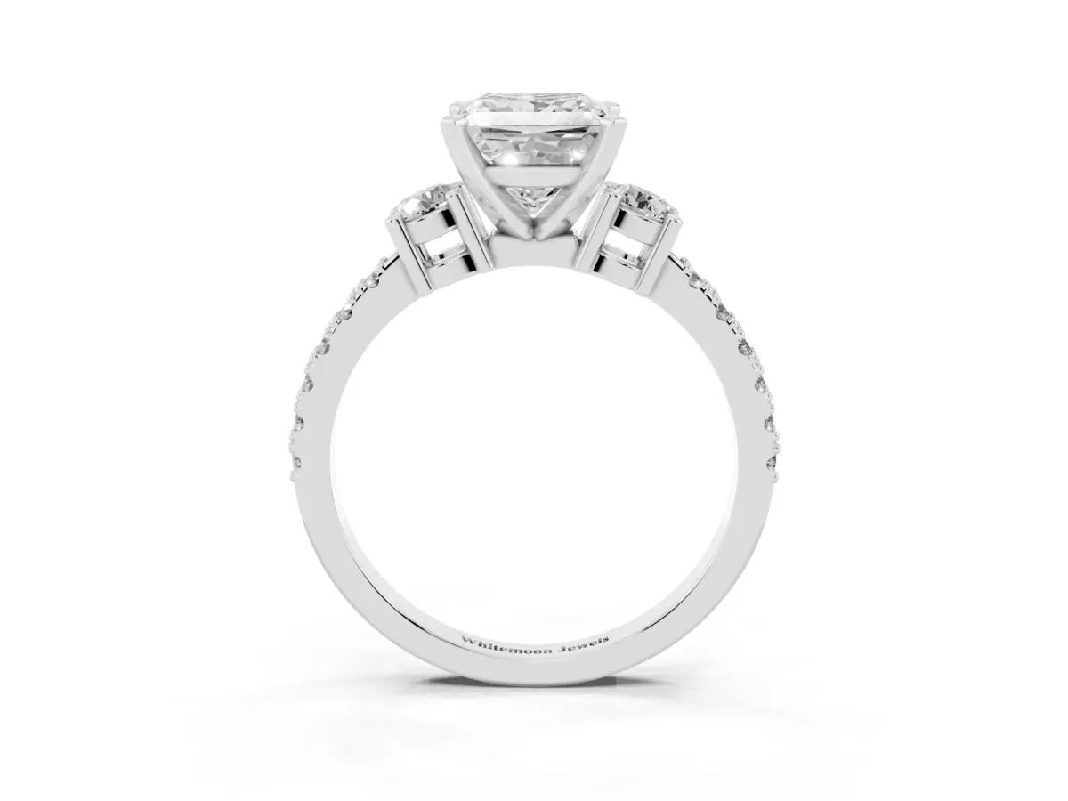 Princess Cut Three-Stone Diamond Pavé Band with Prong Setting White gold