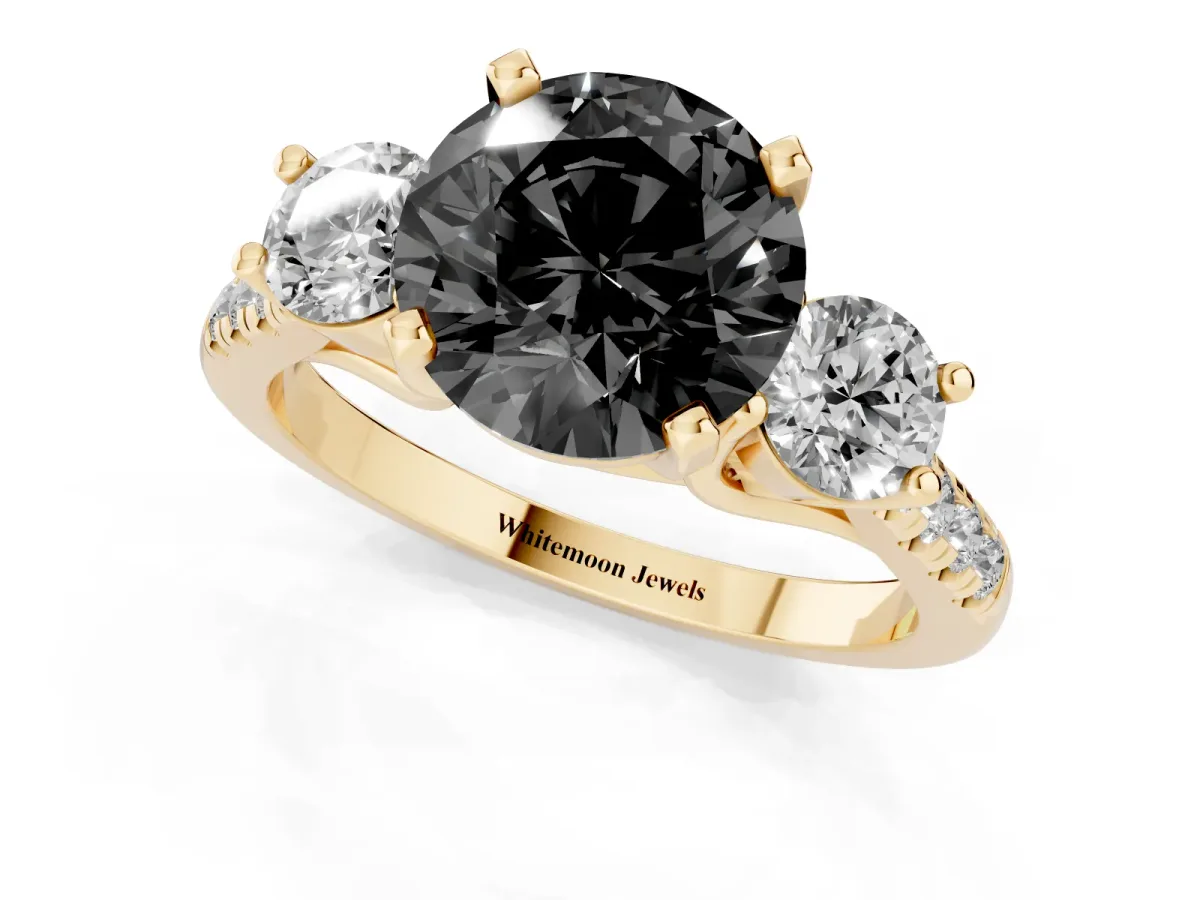 Fancy Black Three-Stone Round Cut Diamond Pavé Band with Four-Prong Setting Yellow gold