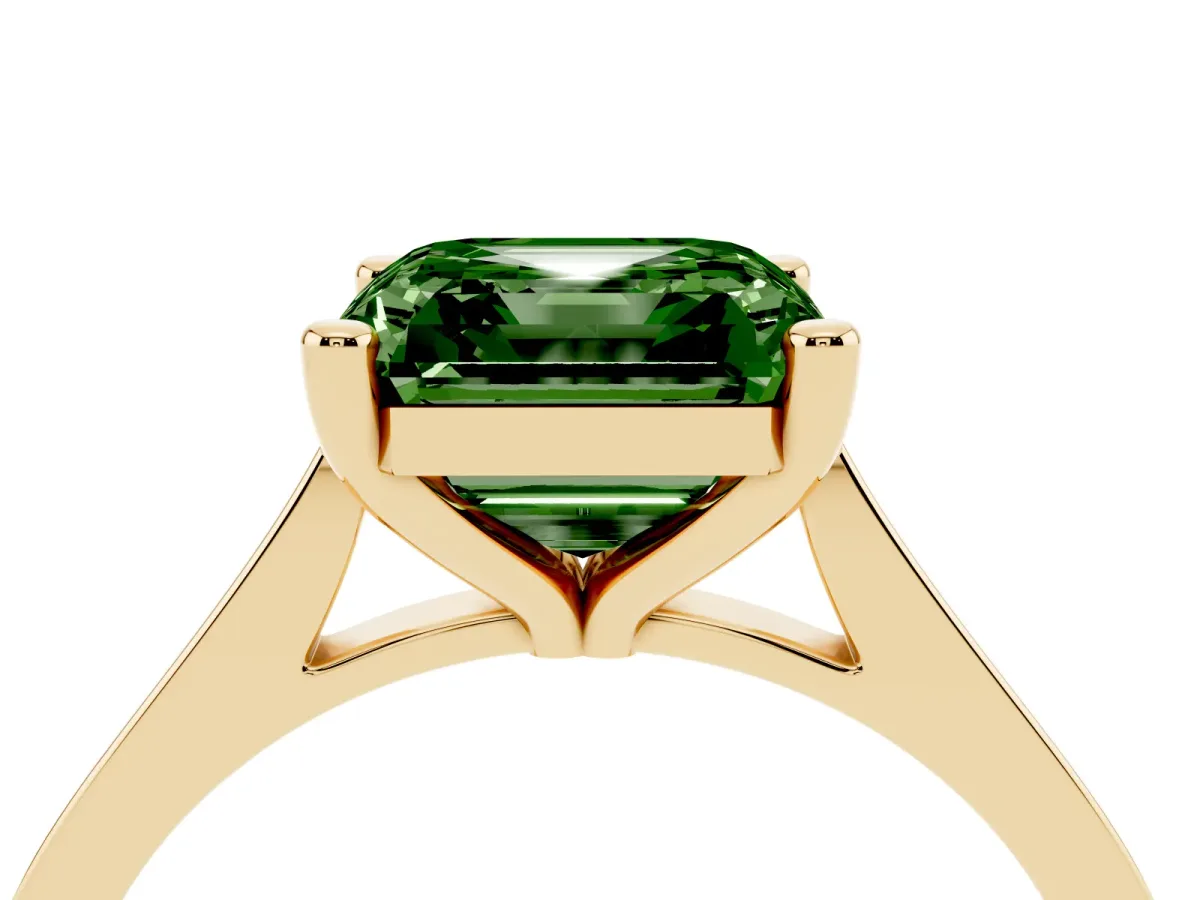 Fancy Green Asscher Cut Solitaire Diamond Ring with Four-Prong Setting and Tapered Band Yellow gold