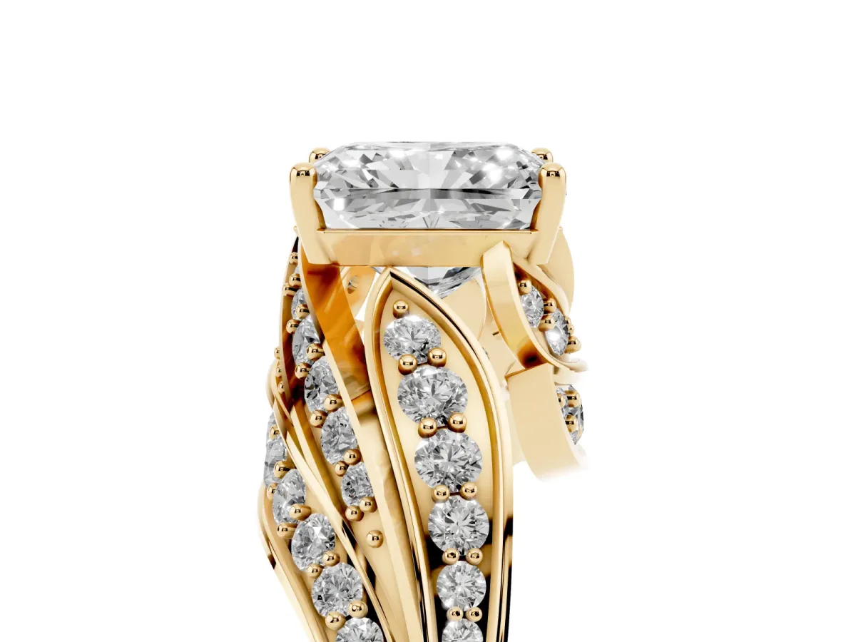Radiant Cut Diamond Solitaire Ring with Prong Setting and Twisted Pavé Band Yellow gold