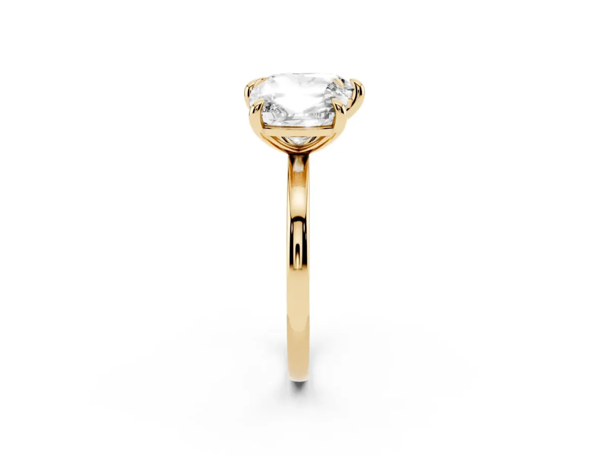 Cushion and Heart Toi Moi Ring with Prong Setting and Plain Band Yellow gold