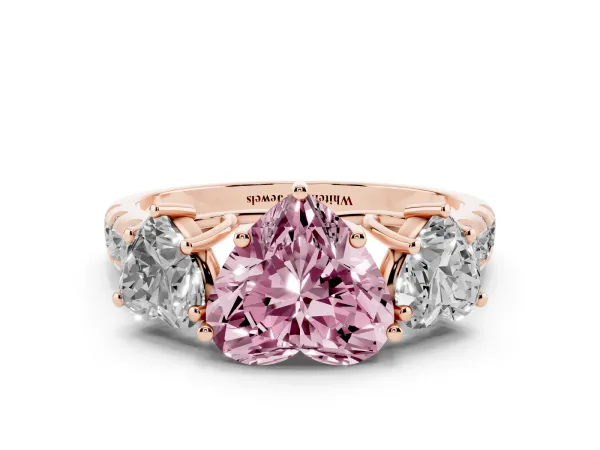Fancy Pink Three-Stone Heart Cut Diamond Pavé Band with Prong Setting Rose gold