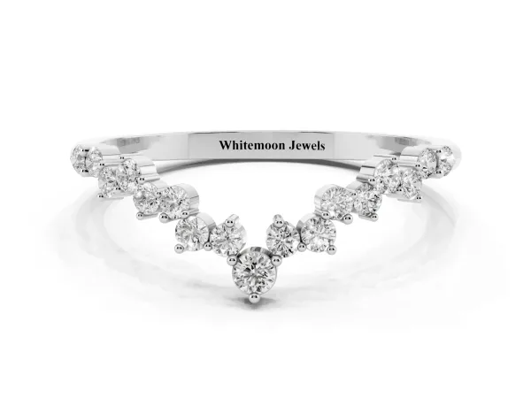 V-Shaped Diamond Cluster Curved Band with Round Brilliant Cut Stones and Prong Setting White gold