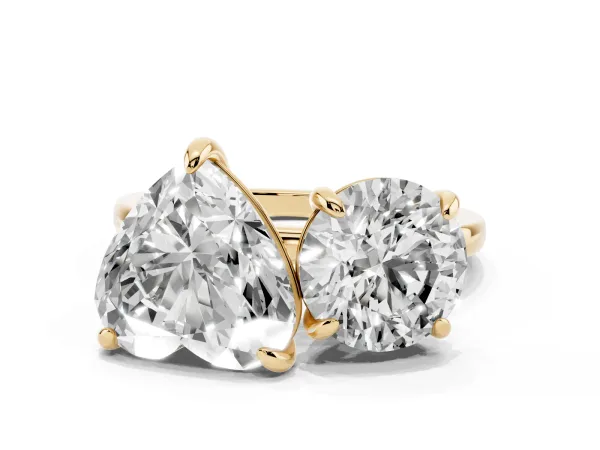 Round and Heart Toi Moi Ring with Prong Setting and Plain Band Yellow gold