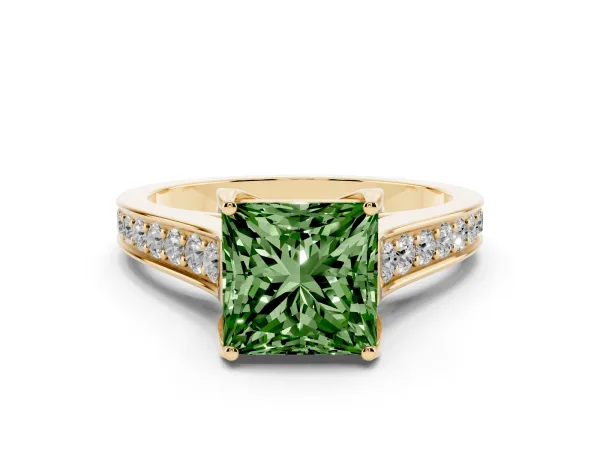 Fancy Green Princess Cut Brilliant Cut Diamond Engagement Ring with Pavé Band and Four-Prong Setting Yellow gold