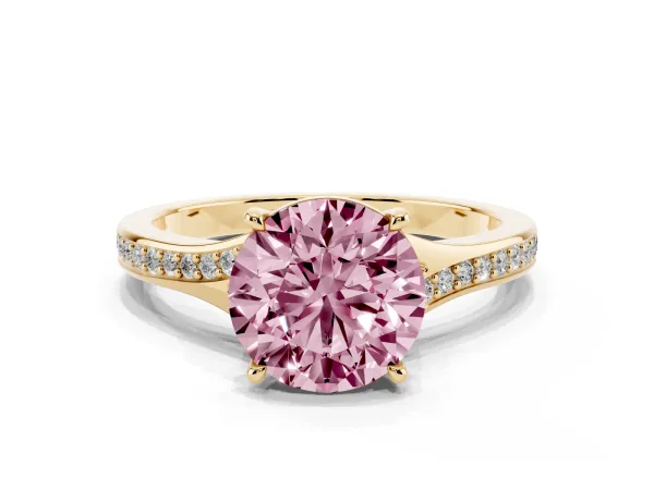 Fancy Pink Round Cut Diamond Solitaire Ring with Pavé Band and Prong Setting Yellow gold