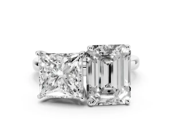 Princess Cut and Emerald Cut Toi Moi Ring with Prong Setting Platinum