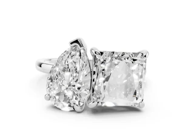 Pear and Princess Toi Moi Ring with Prong Setting and Plain Band White gold