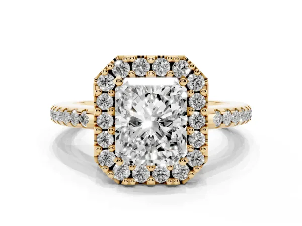 Radiant Cut Diamond Pavé Halo Ring with Four-Prong Setting Yellow gold