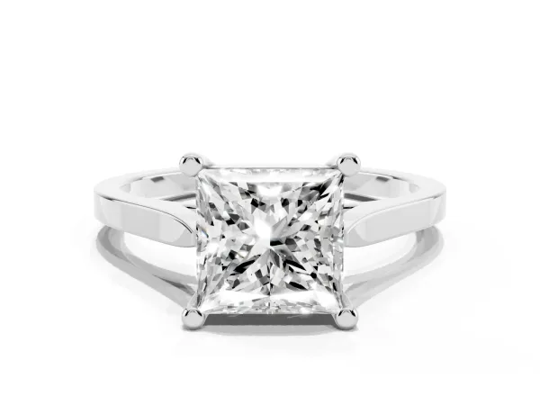 Princess Cut Solitaire Diamond Ring with Four-Prong Setting and Tapered Band Platinum