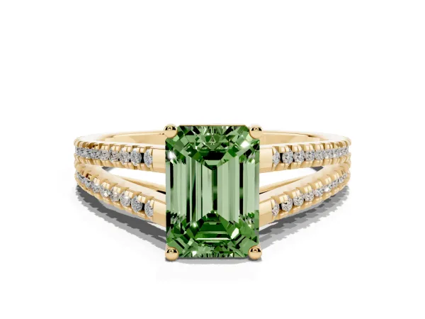 Fancy Green Emerald Cut Diamond Solitaire Engagement Ring with Split Shank Pavé Band Yellow gold