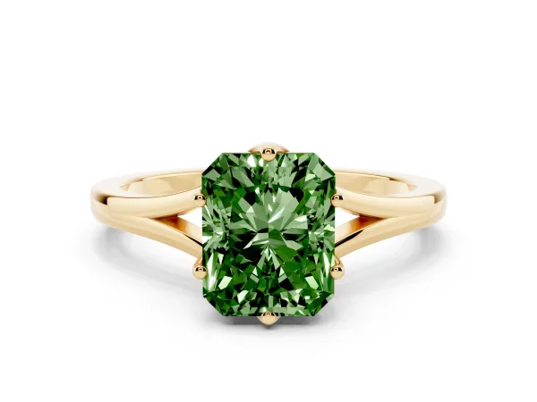 Fancy Green Radiant Cut Solitaire Diamond Ring with Six-Prong Setting and Tapered Band Yellow gold