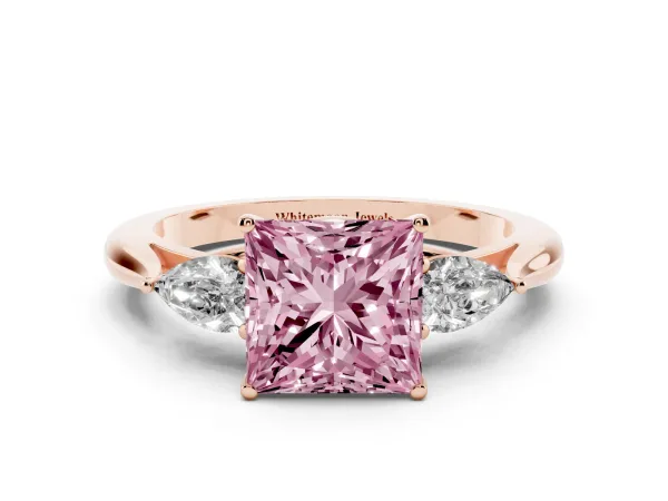 Fancy Pink Three-Stone Princess Cut Brilliant Diamond Solitaire Ring with Tapered Band and Four-Prong Setting Rose gold