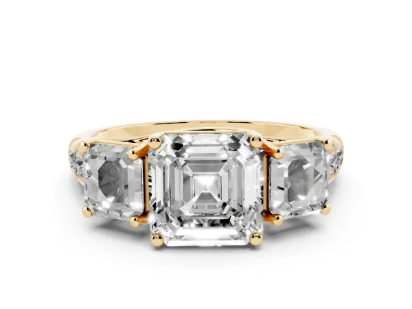 Three-Stone Asscher Cut Diamond Pavé Band with Prong Setting Yellow gold