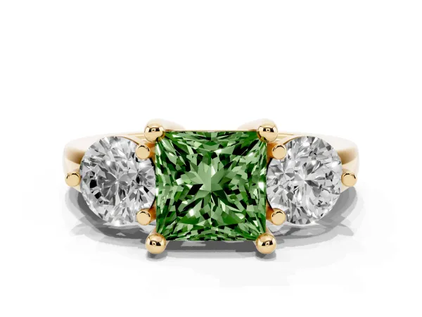Fancy Green Three-Stone Princess Cut Brilliant Cut Solitaire Ring with Prong Setting on a Classic Band Yellow gold