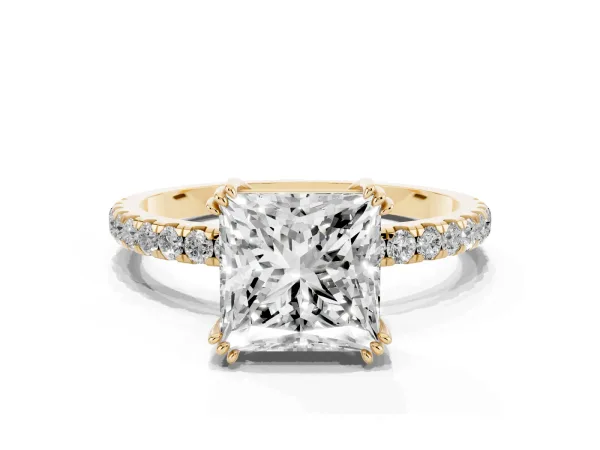 Princess Cut Brilliant Solitaire with Pavé Band and Claw Prong Setting Yellow gold