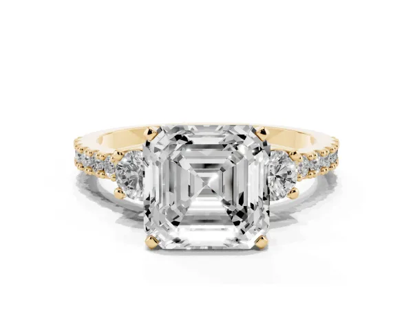 Asscher Cut Three-Stone Diamond Pavé Band with Prong Setting Yellow gold