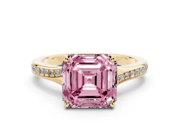 Fancy Pink Asscher Cut Diamond Solitaire Ring with Pavé Band and Prong Setting Yellow gold