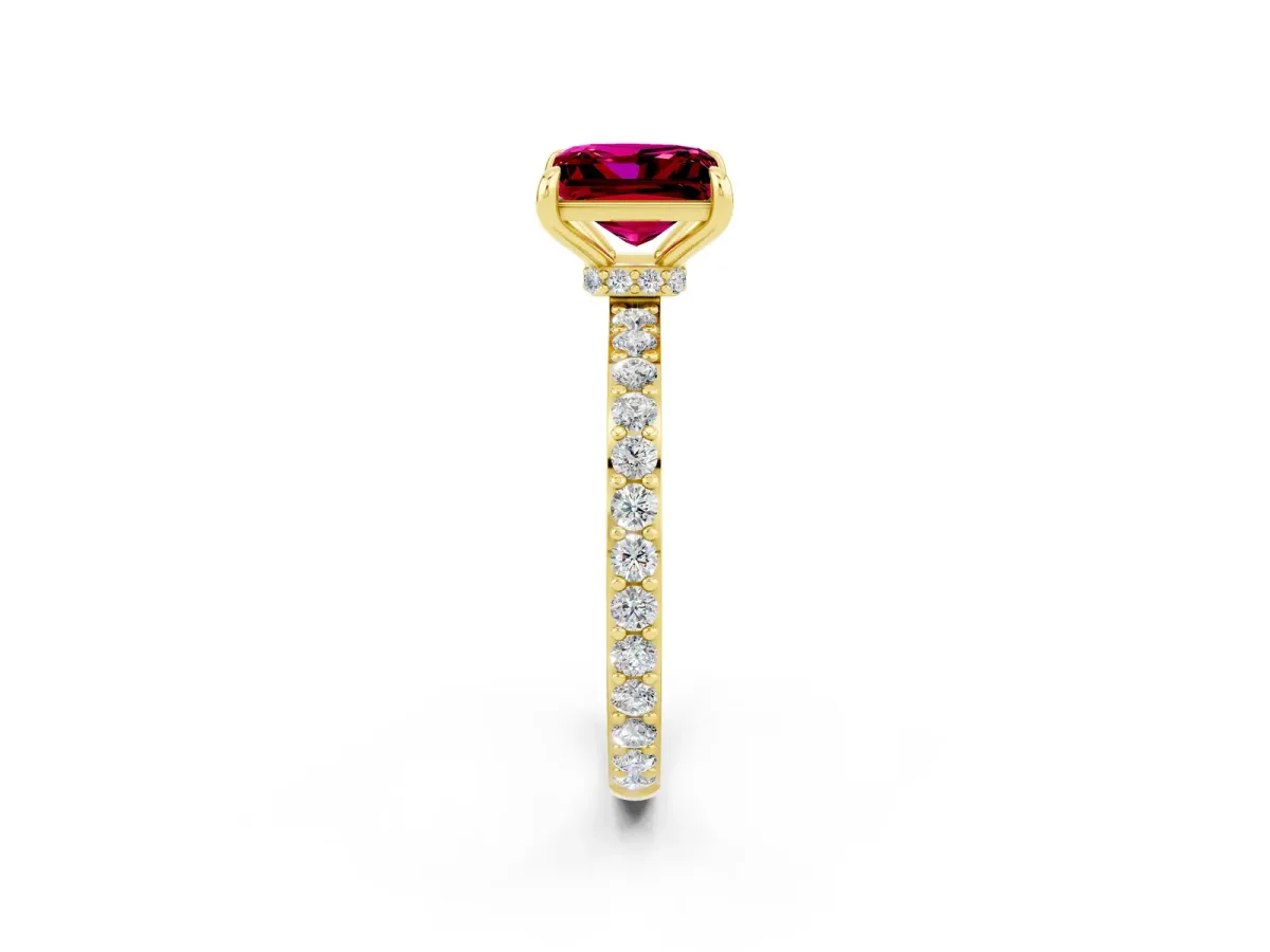 Princess Cut Garnet Solitaire Engagement Ring with Pavé Band and Four-Prong Setting Yellow gold