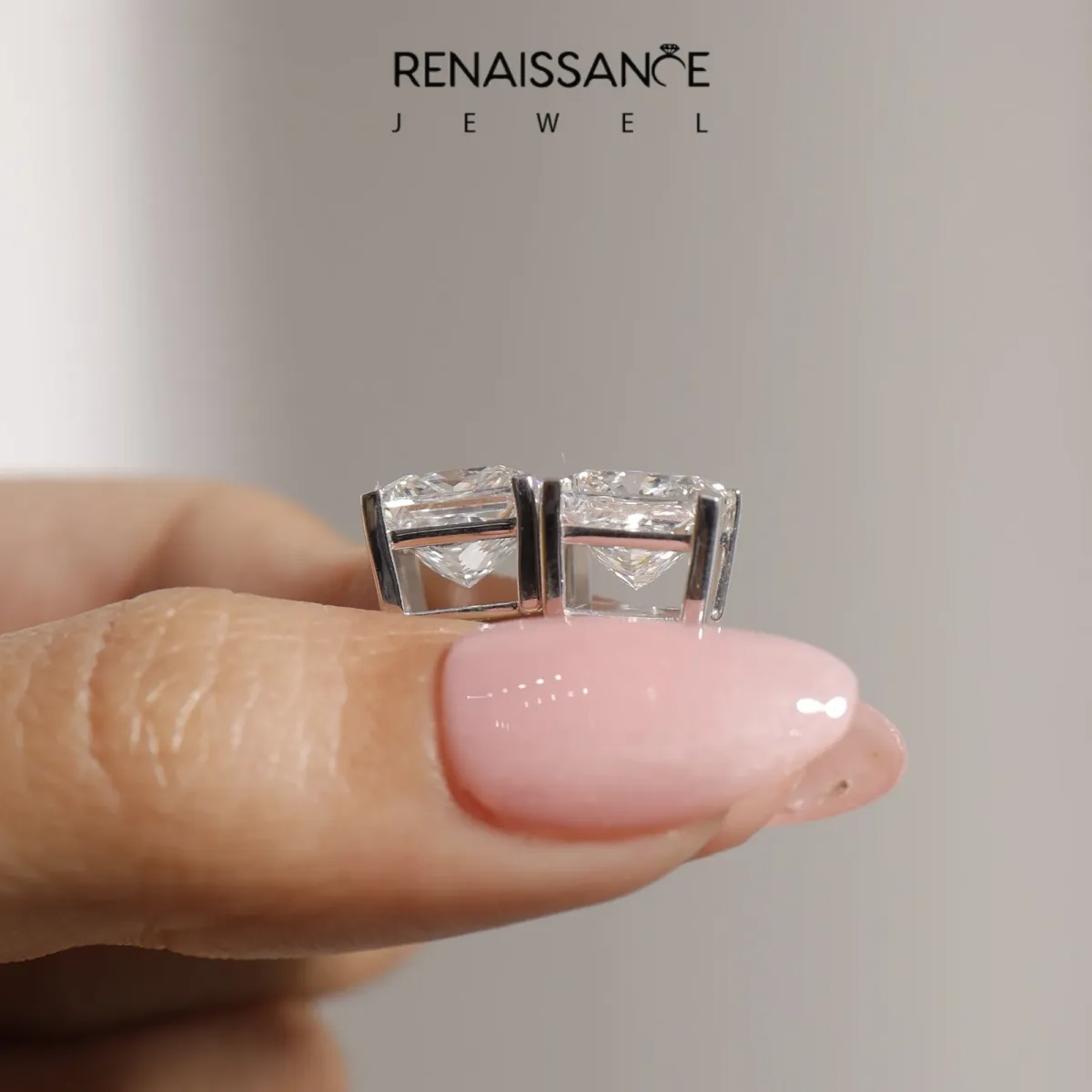 Princess Cut Diamond Stud Earrings White gold