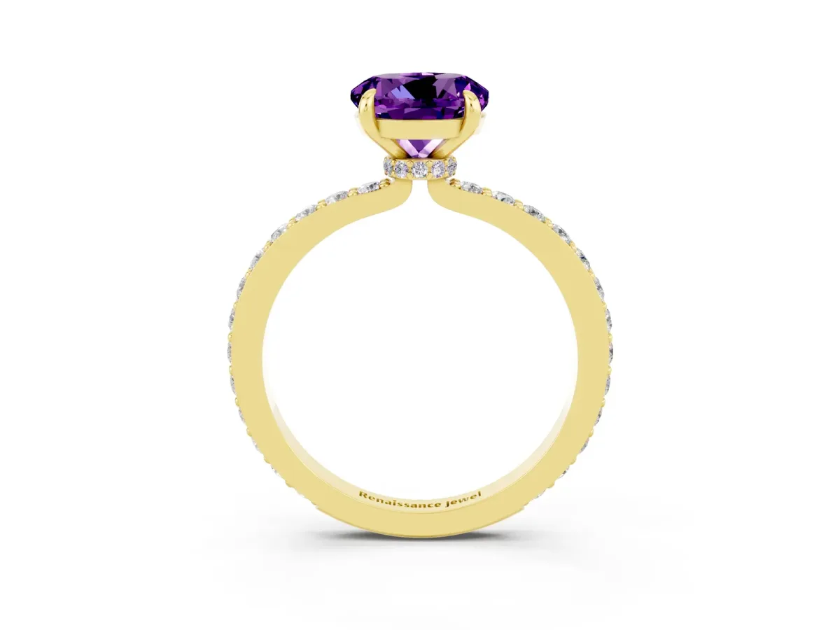 Round Cut Amethyst Solitaire Engagement Ring with Pavé Band and Four-Prong Setting Yellow gold