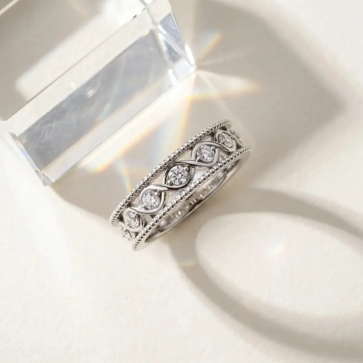 Round Diamond Twist Milgrain Band with Bezel Setting White gold
